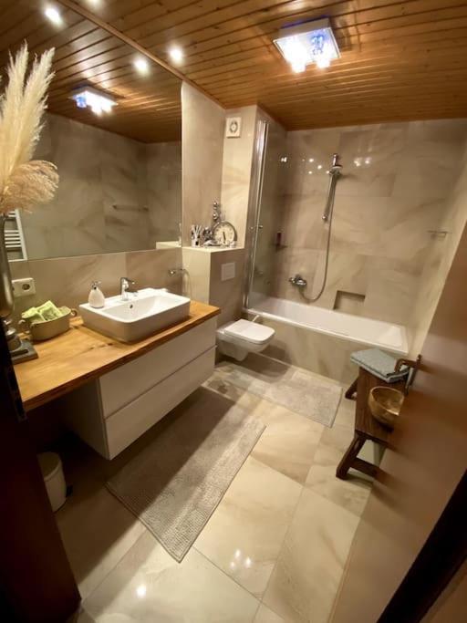 Live Joy- 3 Zimmer Wohnung Swisttal Extérieur photo